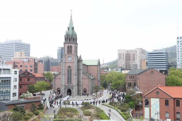 전국 16개 교구, 사상 최초 모든 미사 중단