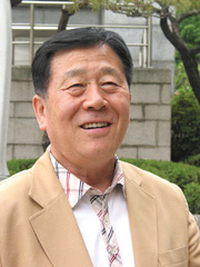 '가가멜' 목소리 주인공 성우 탁원제씨 음반 출시
