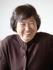 수상집 '옳고도 아름다운 당신' 펴낸 박완서씨