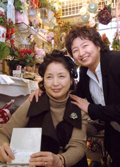 [사랑이 피어나는 곳에]880호 소개/ 아버진 떠났지만 독자들 사랑에 재기