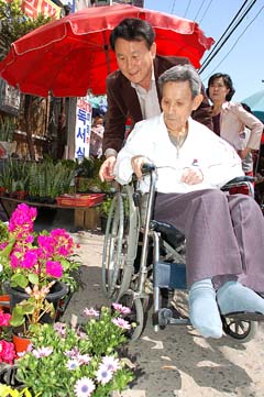 신앙으로 '아버지를 되찾은' 안승일(서울시교우협의회) 회장
