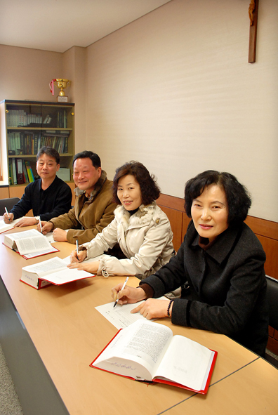 성경필사요? 10년은 해야죠