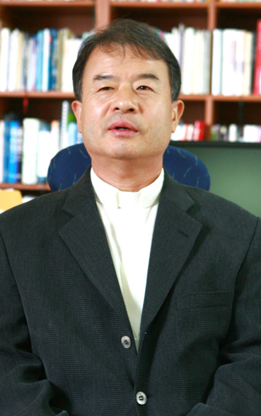 잃어버린 반쪽을 찾아서 펴낸 이용훈 주교