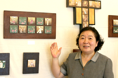 이달 말까지 훈정 회화 칠보 성화전 여는 훈정 김혜숙씨