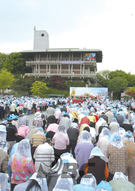 103위 성인 시성 25주년 <중> 한국 천주교 200주년 기념대회와 25돌 - 결실과 과제