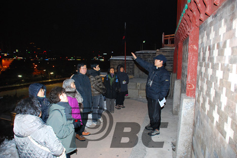 화성 건축물 곳곳에 숨은 '천주교 상징' 찾기