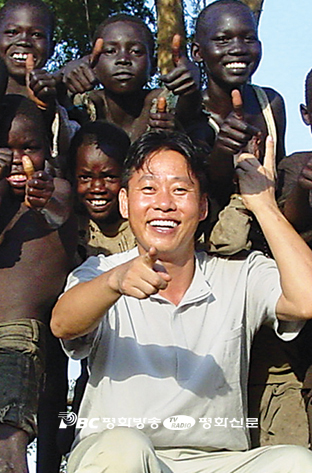 평화신문 선정 올해의 인물- 고 이태석 신부