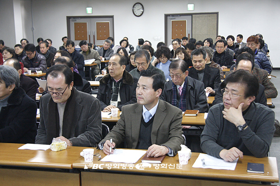 "인간관계 중심으로 기쁘게 봉사를"