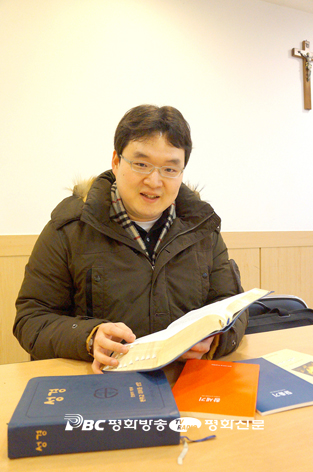 [신앙의 해, 뿌리 깊은 나무가 되어] 1.말씀으로 시작되는 신앙-<3>현장 탐방/ 서울대치동본당 청년성서모임 대표 봉사자 신욱수 씨
