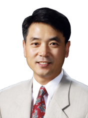 [나의 묵주 이야기] 48. 차가운 돌 묵주와 뜨거운 눈물