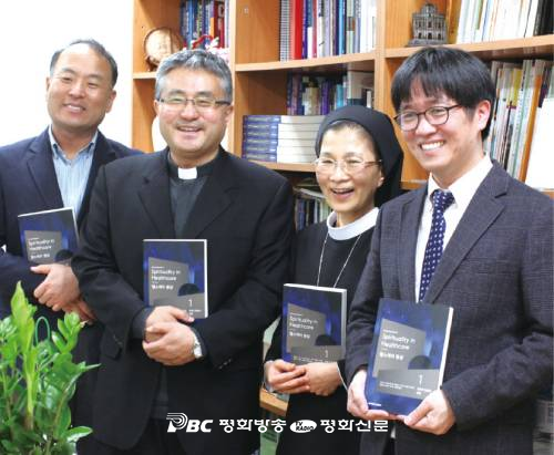 알파고는 못 두는 인간의 한 수 ‘영적 돌봄’