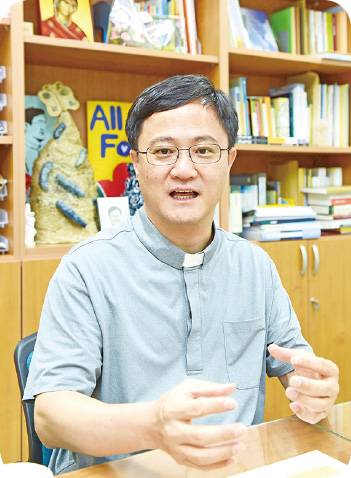 대도시 신자들에 최적화된 소공동체로 개선해 나가야