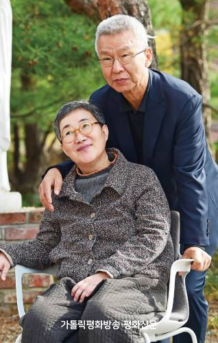 쓰러진 아내 일으킨 것은 오직 사랑 사랑 사랑