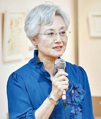 수필가가 펴낸 첫 소설, 신앙 고백록이자 사부곡(思夫曲)