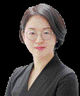 [숨은 성미술 보물을 찾아서](14) 김형구의 ‘성서 읽는 여인’(1954)