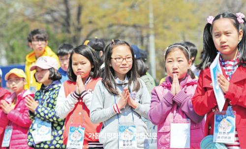 신앙 교육 유연하게 폭 넓히고 가정 교육 초석 단단히 쌓아야