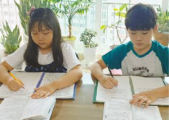 서울 창4동본당 ‘온 가족 성경 쓰기’ 행사 진행