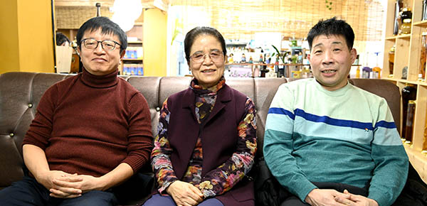 윤성여와 두 은인, “용서와 기적, 희망을 말하다”