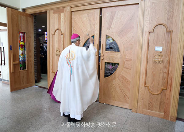 수원교구 비전동본당, 성당 증축 준공 감사 미사 봉헌 
