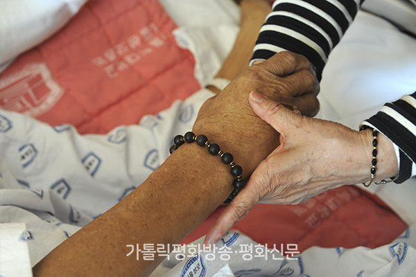 죽음은 자신의 삶 비춰주는 거울
